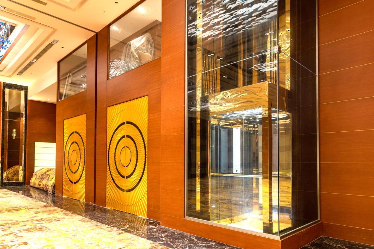 Kay-Em Spectra Hotel Ченнаи Экстерьер фото